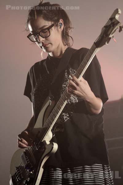 WARPAINT - 2013-11-01 - PARIS - Grande Halle de La Villette - 